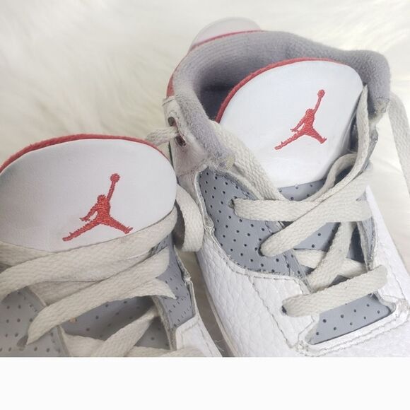 Nike Air Jordan 3 Retro Fire Red - Picture 4 of 12